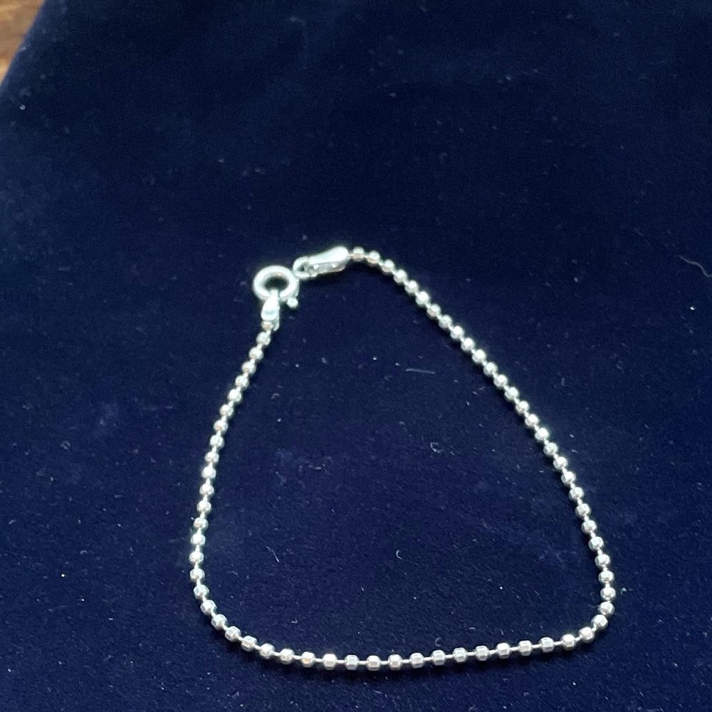 Silver ball-chain bracelet, 7 inches